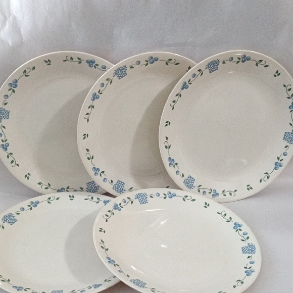 Corelle Other - Corelle Blueberry Bouquet Dinner Plates Set Of 5